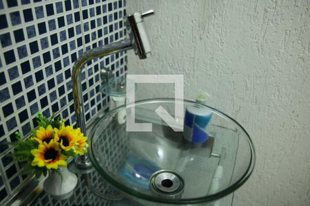 Casa à venda com 200m², 3 quartos e 4 vagasBanheiro 2