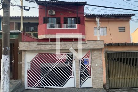 Casa à venda com 200m², 3 quartos e 4 vagasFachada