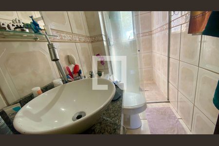 Apartamento à venda com 50m², 2 quartos e 1 vaga Apartamento à venda com 50m², 2 quartos e 1 vagaBanheiro Social