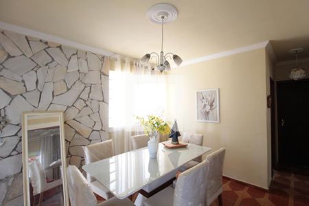 Casa à venda com 113m², 3 quartos e 4 vagasCopa