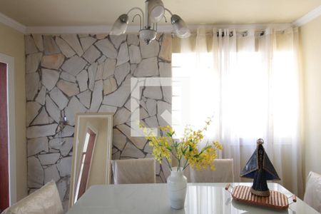 Casa à venda com 113m², 3 quartos e 4 vagasCopa