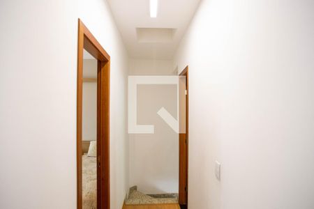 Casa à venda com 104m², 3 quartos e 2 vagas Casa à venda com 104m², 3 quartos e 2 vagasCorredor
