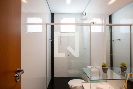 Casa à venda com 104m², 3 quartos e 2 vagas Casa à venda com 104m², 3 quartos e 2 vagasBanheiro