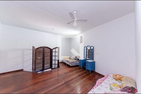 Casa de condomínio para alugar com 400m², 4 quartos e 2 vagasQuarto 4