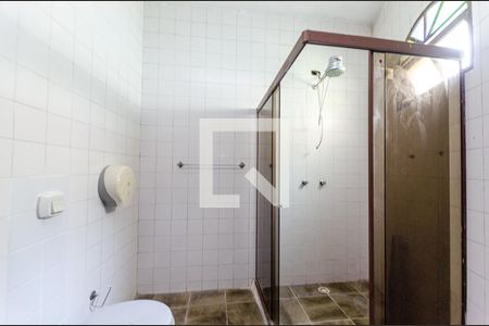 Casa de condomínio para alugar com 400m², 4 quartos e 2 vagasBanheiro