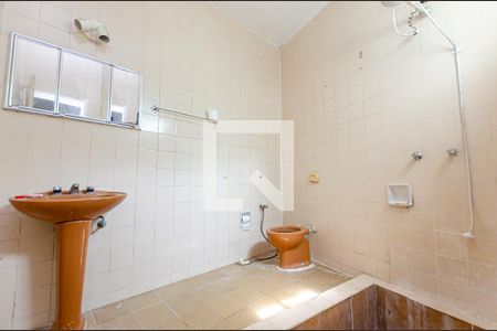 Casa de condomínio para alugar com 400m², 4 quartos e 2 vagasBanheiro Quarto 2