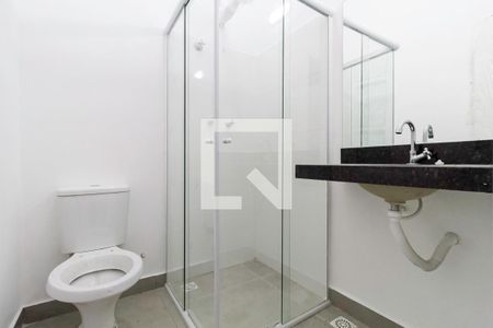 Casa à venda com 70m², 2 quartos e 2 vagas Casa à venda com 70m², 2 quartos e 2 vagasBanheiro da suíte 1