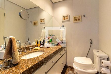Apartamento à venda com 280m², 3 quartos e 3 vagasSuíte 1 - Banheiro 1