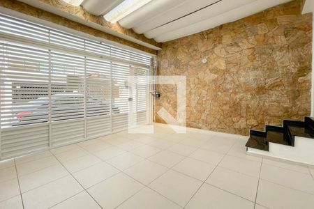 Casa à venda com 147m², 3 quartos e 2 vagas Casa à venda com 147m², 3 quartos e 2 vagasGaragem