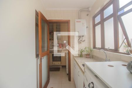 Apartamento à venda com 200m², 2 quartos e 1 vagaÁrea de Serviço