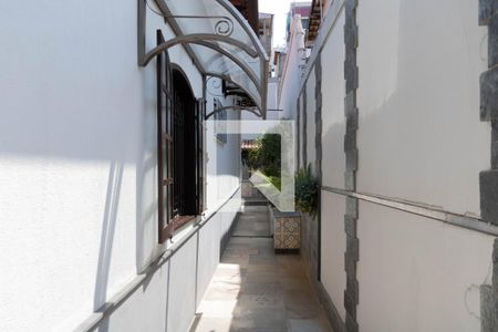 Casa à venda com 375m², 3 quartos e 4 vagas Casa à venda com 375m², 3 quartos e 4 vagasÁrea externa