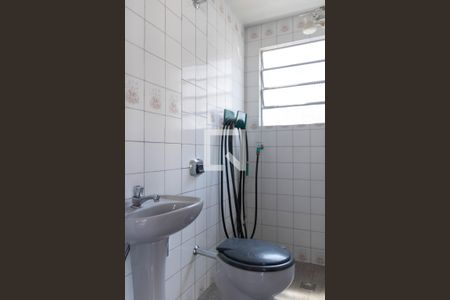 Casa à venda com 375m², 3 quartos e 4 vagas Casa à venda com 375m², 3 quartos e 4 vagasBanheiro