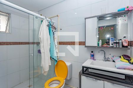 Casa à venda com 204m², 5 quartos e 3 vagas Casa à venda com 204m², 5 quartos e 3 vagasBanheiro 2