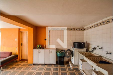 Casa à venda com 250m², 3 quartos e 2 vagas Casa à venda com 250m², 3 quartos e 2 vagasÁrea de Serviço