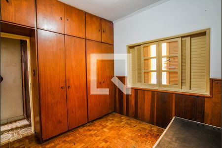 Casa à venda com 250m², 3 quartos e 2 vagas Casa à venda com 250m², 3 quartos e 2 vagasQuarto 2