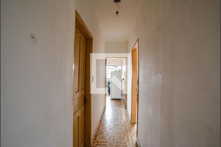 Casa à venda com 250m², 3 quartos e 2 vagas Casa à venda com 250m², 3 quartos e 2 vagasCorredor