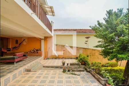 Casa à venda com 250m², 3 quartos e 2 vagas Casa à venda com 250m², 3 quartos e 2 vagasQuintal