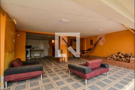 Casa à venda com 250m², 3 quartos e 2 vagas Casa à venda com 250m², 3 quartos e 2 vagasQuintal