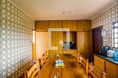 Casa à venda com 250m², 3 quartos e 2 vagas Casa à venda com 250m², 3 quartos e 2 vagasCozinha