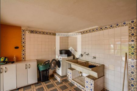 Casa à venda com 250m², 3 quartos e 2 vagas Casa à venda com 250m², 3 quartos e 2 vagasÁrea de Serviço