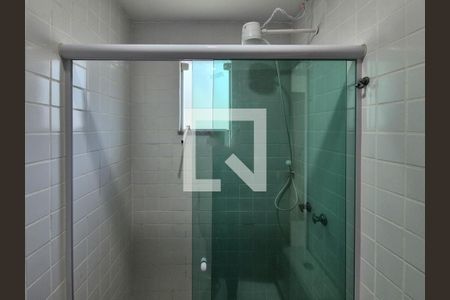 Casa de condomínio para alugar com 220m², 4 quartos e 4 vagas Casa de condomínio para alugar com 220m², 4 quartos e 4 vagasBanheiro da Suíte 4