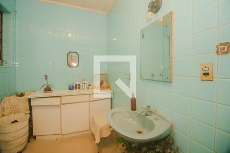 Casa à venda com 411m², 5 quartos e 4 vagas Casa à venda com 411m², 5 quartos e 4 vagasBanheiro 3