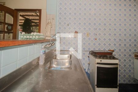 Casa à venda com 411m², 5 quartos e 4 vagas Casa à venda com 411m², 5 quartos e 4 vagasCozinha