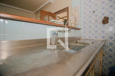 Casa à venda com 411m², 5 quartos e 4 vagas Casa à venda com 411m², 5 quartos e 4 vagasCozinha