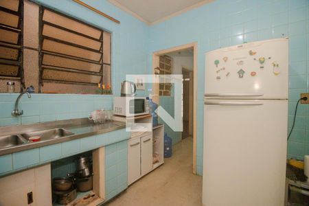 Casa à venda com 411m², 5 quartos e 4 vagas Casa à venda com 411m², 5 quartos e 4 vagasCozinha 2