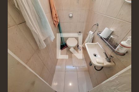 Apartamento à venda com 155m², 4 quartos e 1 vaga Apartamento à venda com 155m², 4 quartos e 1 vagaBanheiro de serviço