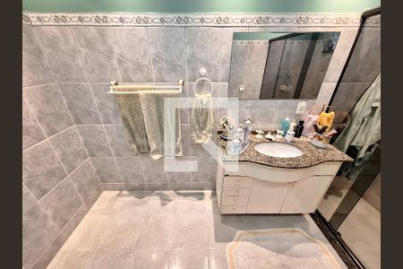 Apartamento à venda com 155m², 4 quartos e 1 vaga Apartamento à venda com 155m², 4 quartos e 1 vagaBanheiro