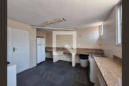 Apartamento à venda com 155m², 4 quartos e 1 vaga Apartamento à venda com 155m², 4 quartos e 1 vagaÁrea comum