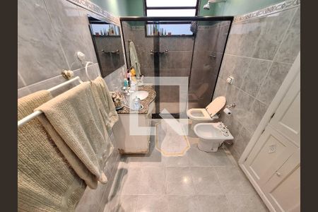 Apartamento à venda com 155m², 4 quartos e 1 vaga Apartamento à venda com 155m², 4 quartos e 1 vagaBanheiro