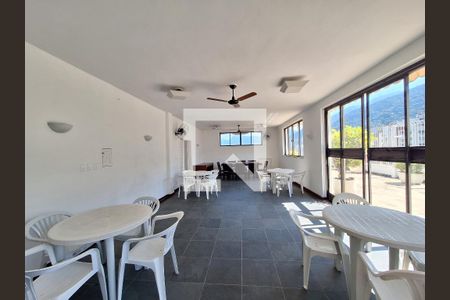 Apartamento à venda com 155m², 4 quartos e 1 vaga Apartamento à venda com 155m², 4 quartos e 1 vagaÁrea comum