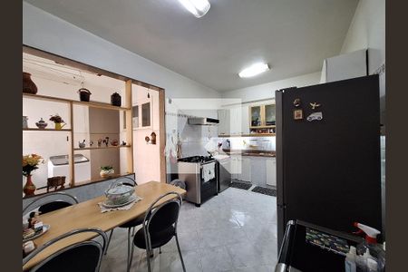 Apartamento à venda com 155m², 4 quartos e 1 vaga Apartamento à venda com 155m², 4 quartos e 1 vagaCozinha
