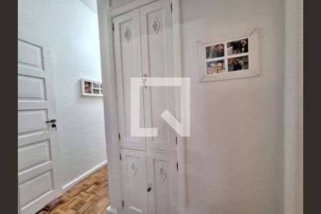 Apartamento à venda com 155m², 4 quartos e 1 vaga Apartamento à venda com 155m², 4 quartos e 1 vagaCorredor