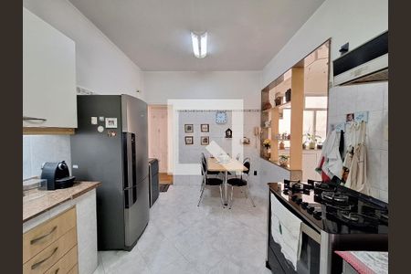 Apartamento à venda com 155m², 4 quartos e 1 vaga Apartamento à venda com 155m², 4 quartos e 1 vagaCozinha