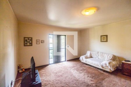 Casa de condomínio à venda com 651m², 4 quartos e 6 vagas Casa de condomínio à venda com 651m², 4 quartos e 6 vagasSuíte master