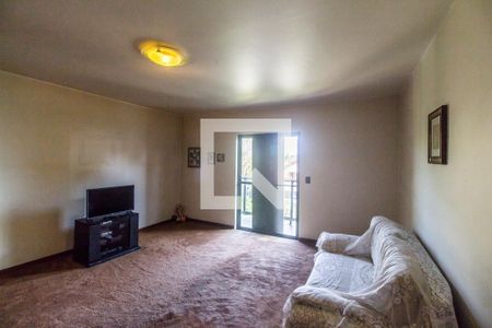 Casa de condomínio à venda com 651m², 4 quartos e 6 vagas Casa de condomínio à venda com 651m², 4 quartos e 6 vagasSuíte master