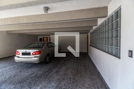 Casa de condomínio à venda com 651m², 4 quartos e 6 vagas Casa de condomínio à venda com 651m², 4 quartos e 6 vagasGaragem