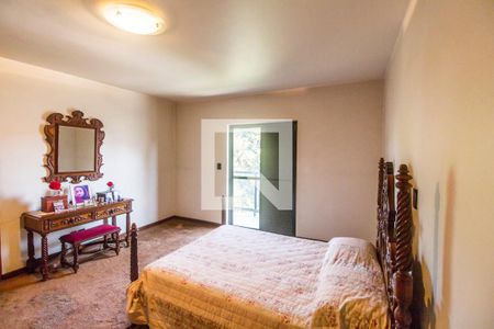 Casa de condomínio à venda com 651m², 4 quartos e 6 vagas Casa de condomínio à venda com 651m², 4 quartos e 6 vagasQuarto 3