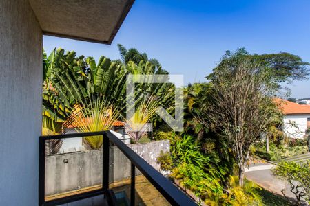 Casa de condomínio à venda com 651m², 4 quartos e 6 vagas Casa de condomínio à venda com 651m², 4 quartos e 6 vagasVista da Suíte