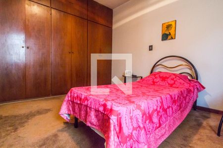 Casa de condomínio à venda com 651m², 4 quartos e 6 vagas Casa de condomínio à venda com 651m², 4 quartos e 6 vagasSuíte 3