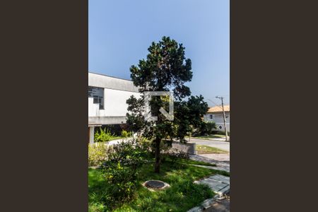 Casa de condomínio à venda com 651m², 4 quartos e 6 vagas Casa de condomínio à venda com 651m², 4 quartos e 6 vagasVista da Rua