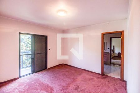 Casa de condomínio à venda com 651m², 4 quartos e 6 vagas Casa de condomínio à venda com 651m², 4 quartos e 6 vagasQuarto 2