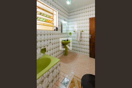 Casa à venda com 230m², 3 quartos e 4 vagas Casa à venda com 230m², 3 quartos e 4 vagasBanheiro