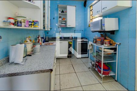 Casa à venda com 230m², 3 quartos e 4 vagas Casa à venda com 230m², 3 quartos e 4 vagasCozinha