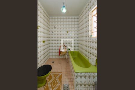 Casa à venda com 230m², 3 quartos e 4 vagas Casa à venda com 230m², 3 quartos e 4 vagasBanheiro