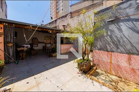 Casa à venda com 230m², 3 quartos e 4 vagas Casa à venda com 230m², 3 quartos e 4 vagasÁrea externa