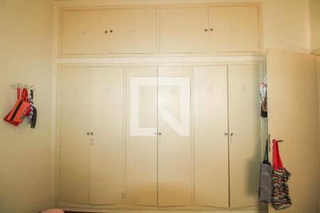 Casa à venda com 367m², 2 quartos e 2 vagasQuarto 2